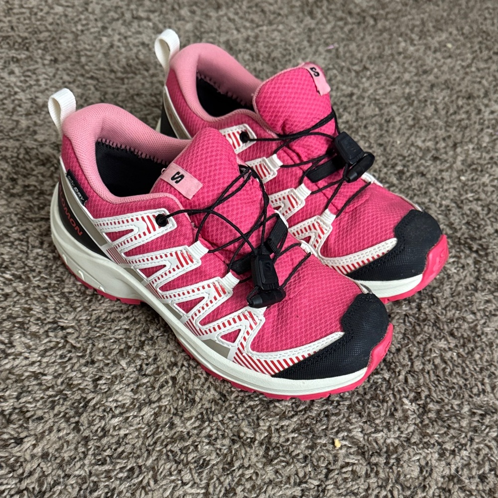 Girls Salomon XA Pro Sneakers